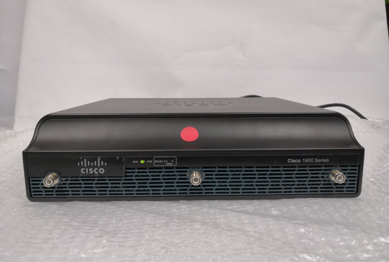 - Cisco 1941 Cisco1941W-A/K9 V03 Gigabit Security Wireless Router (no antenna)