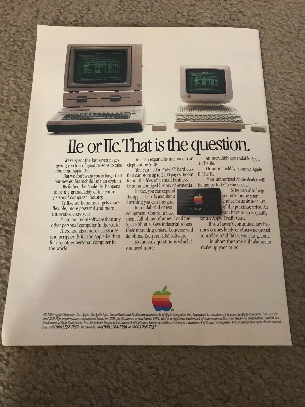 Vintage 1984 APPLE IIe IIc HOME COMPUTER BROCHURE PRINT AD 8-PAGE 1980s