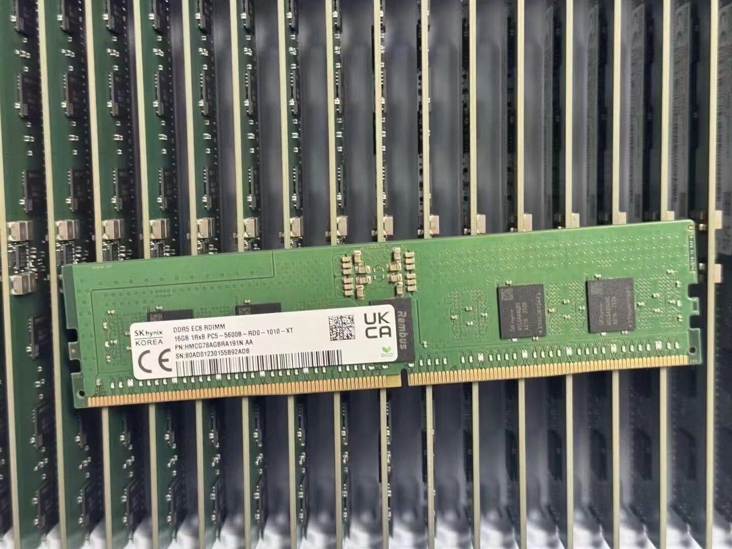 SK Hynix 16GB 5600MHz DDR5 RAM 1RX8 PC5-5600B 1010 XT RECC RDIMM Server Memory