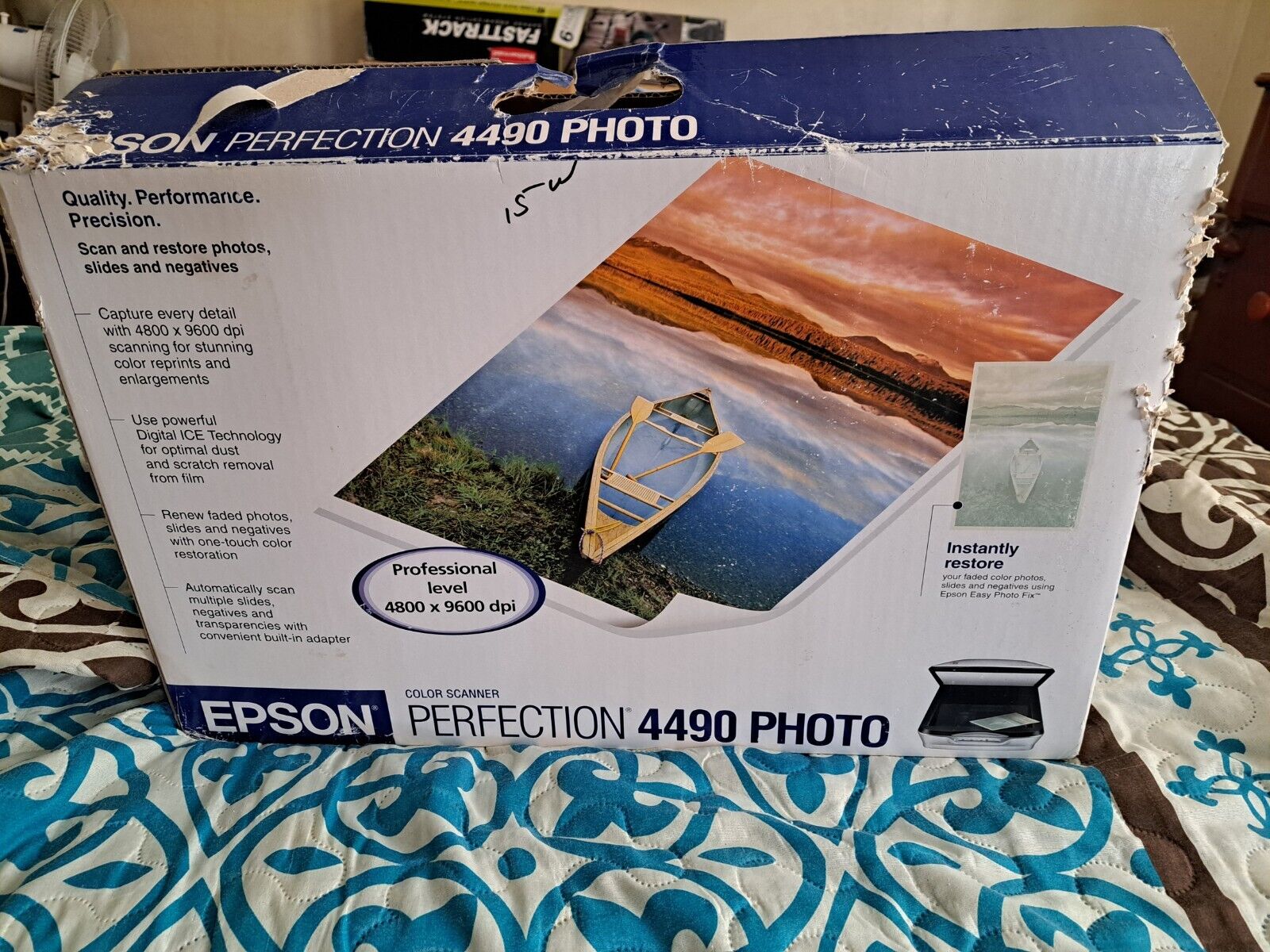 Epson Perfection 4490 Photo Flatbed Scanner  - New In Box