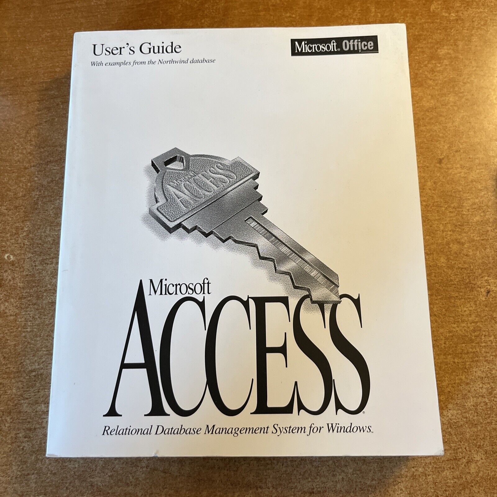 Microsoft Access User\'s Guide For Windows 1994 / 