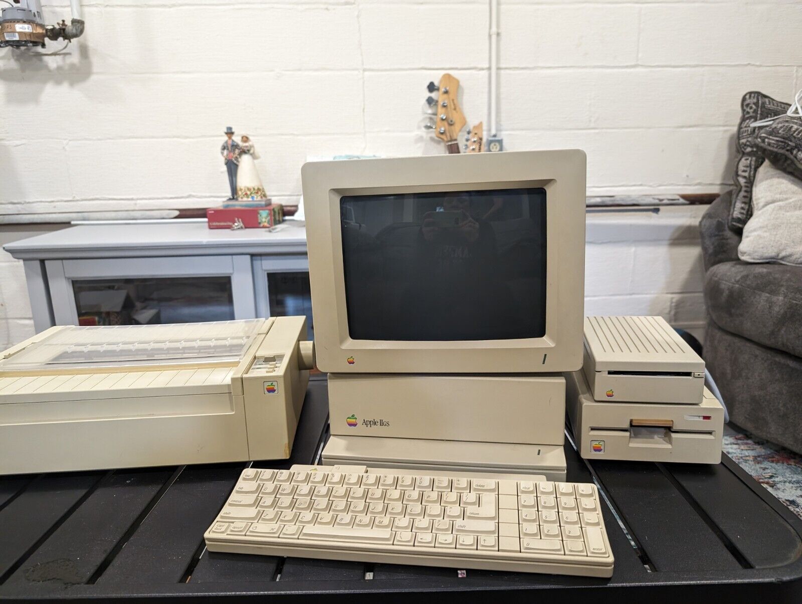 Apple IIGS Computer A2S6000, & Parts A2M6014, A9M0330, A9M0303, A9M0106, A9M0107