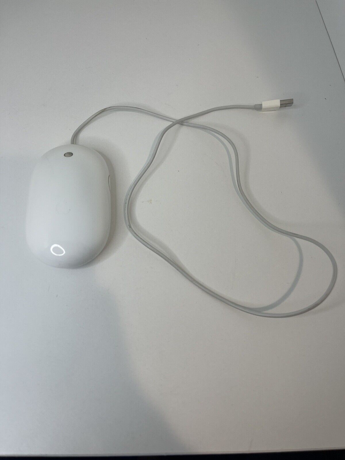 Genuine Apple Mighty Mouse Wired USB White Model No A1152 - Tested