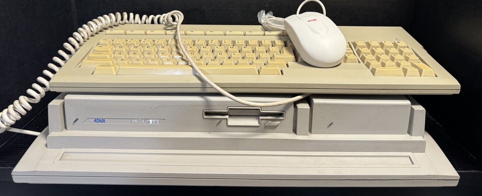 Atari Mega STE System - 4MB RAM, 84MB SCSI, 2.06 TOS, Keyboard, Mouse
