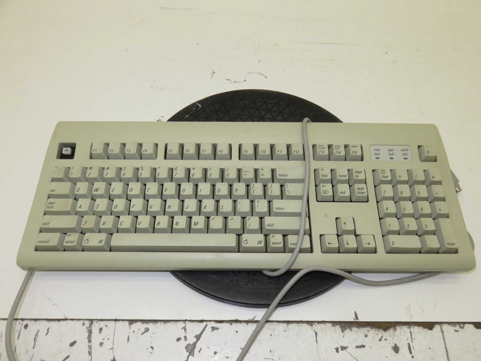 Vintage Apple M2980 AppleDesign Keyboard - Missing key caps