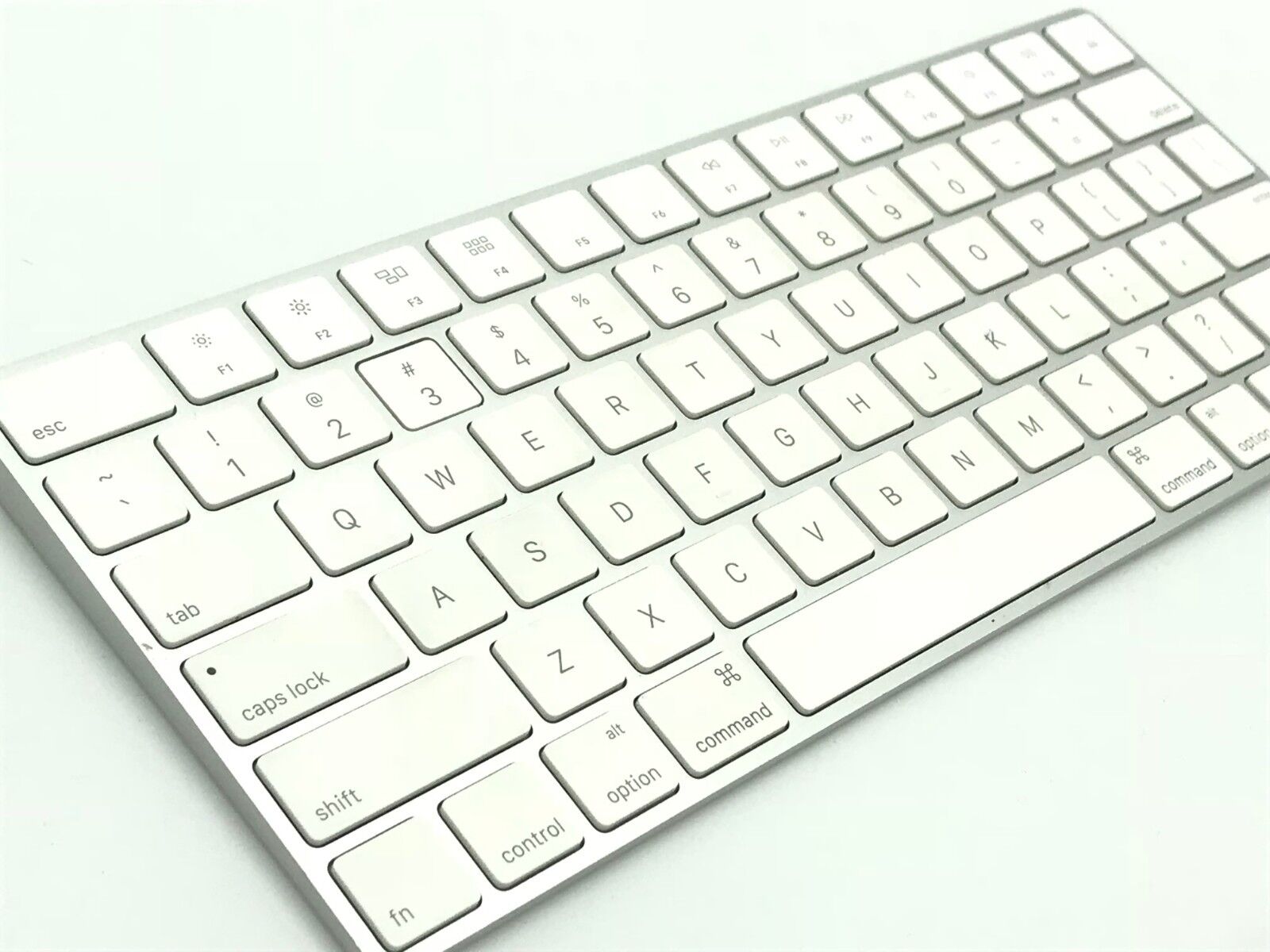 Apple Magic 2 Keyboard  A1644 Rechargeable wireless Keyboard  lighting bluetooth