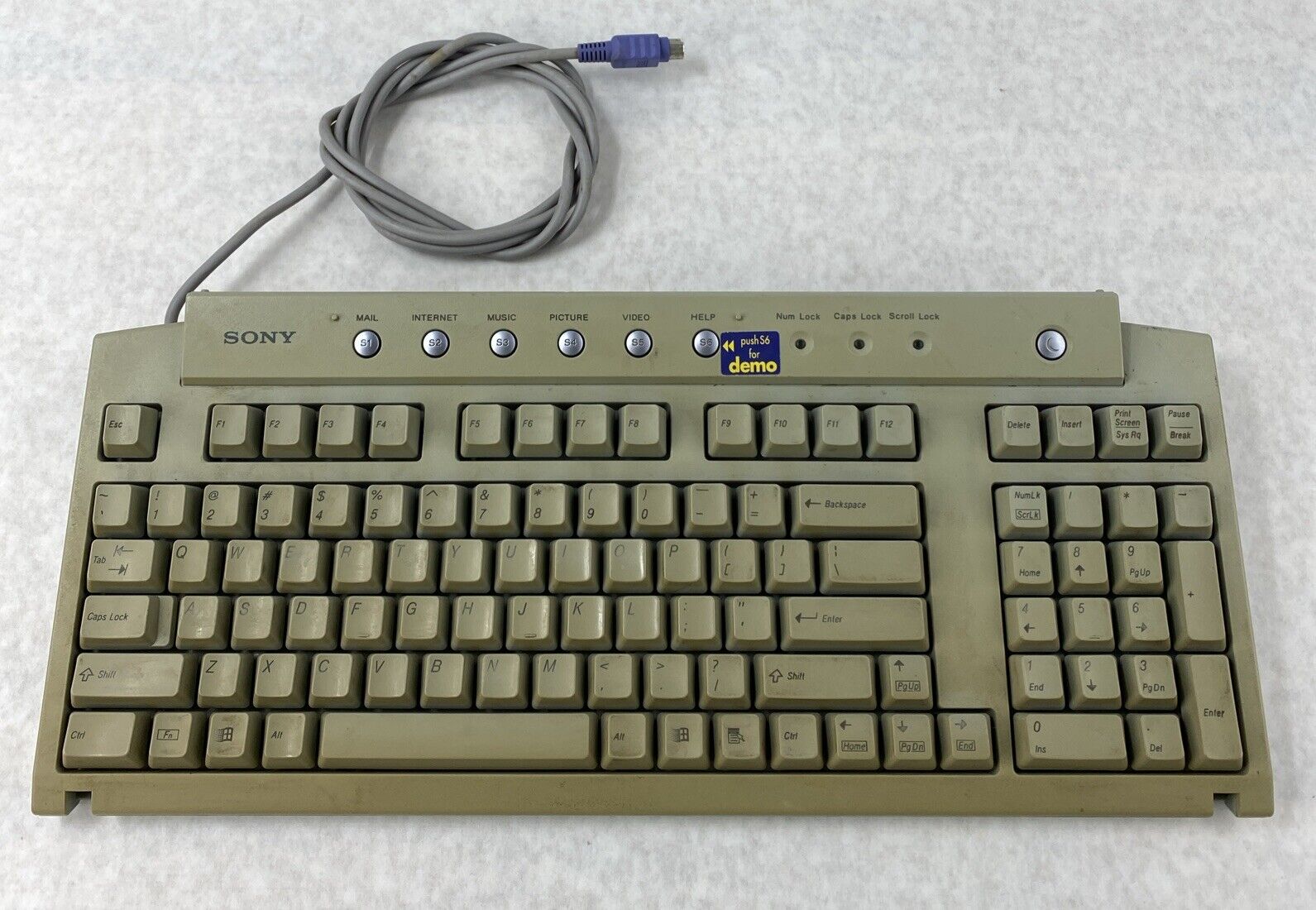 Sony PCVA-KB1P/UB VAIO PS2 Wired QWERTY Compact Keyboard Yellowed