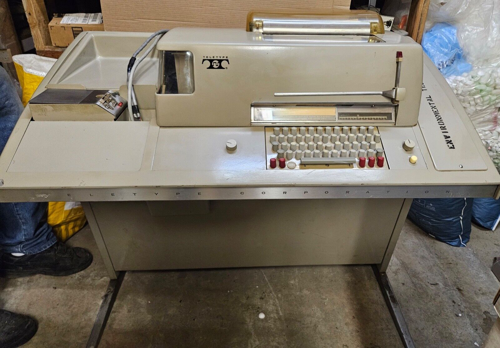  Vintage Teletype Corp. Teletype Model 35 ASR
