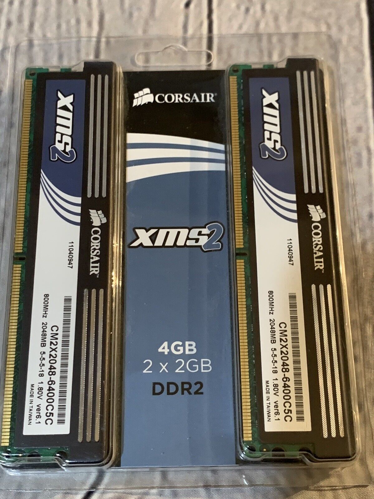 New Corsair PC2-6400 2 GB DIMM 800 MHz DDR2 SDRAM Memory (Twin2x4096-6400C5C)