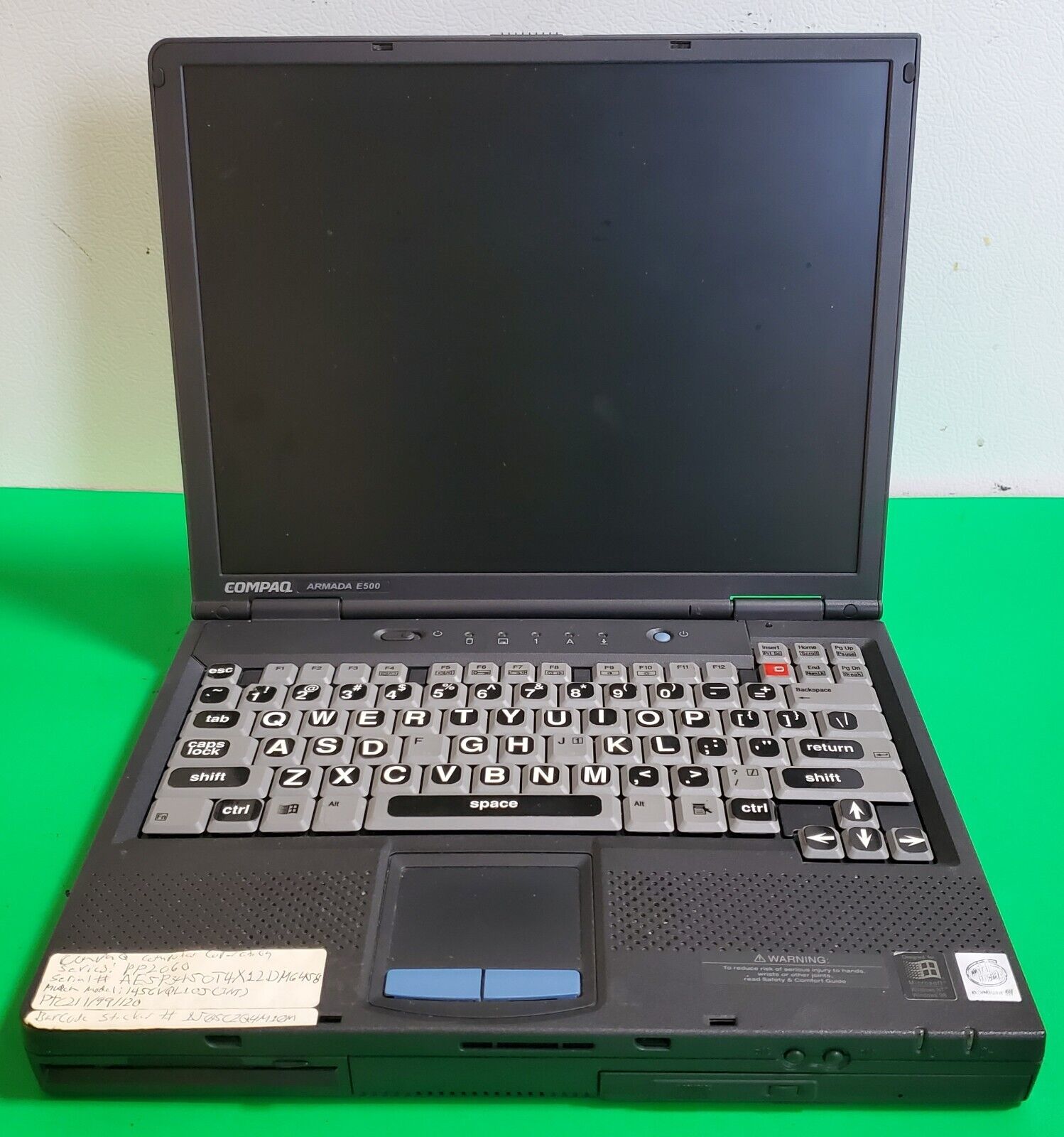 COMPAQ Armada E500 Series PP2060 Laptop Computer Vintage  -  Sold AS IS