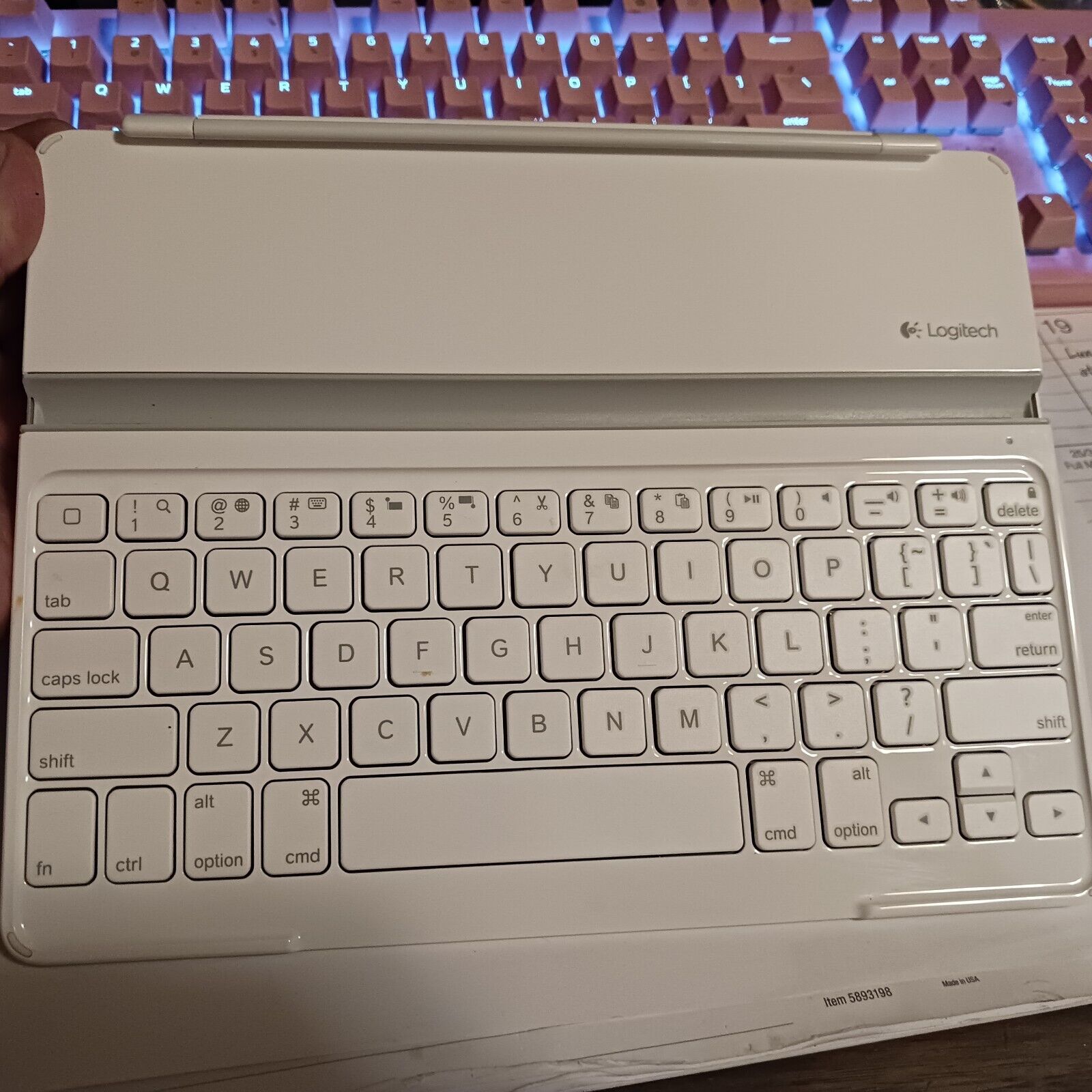 Logitech Y-R0032 WHITE Bluetooth Wireless Ultrathin Keyboard Cover 