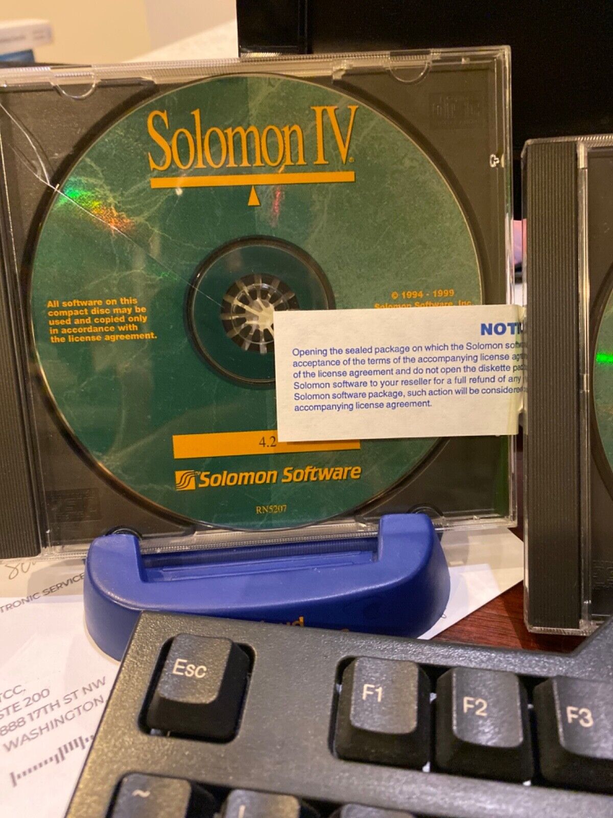 RARE BRAND NEW Solomon IV Software 4.2, 4.21 SP1, MSSQL Server 7.0 Std CDs,Docs.