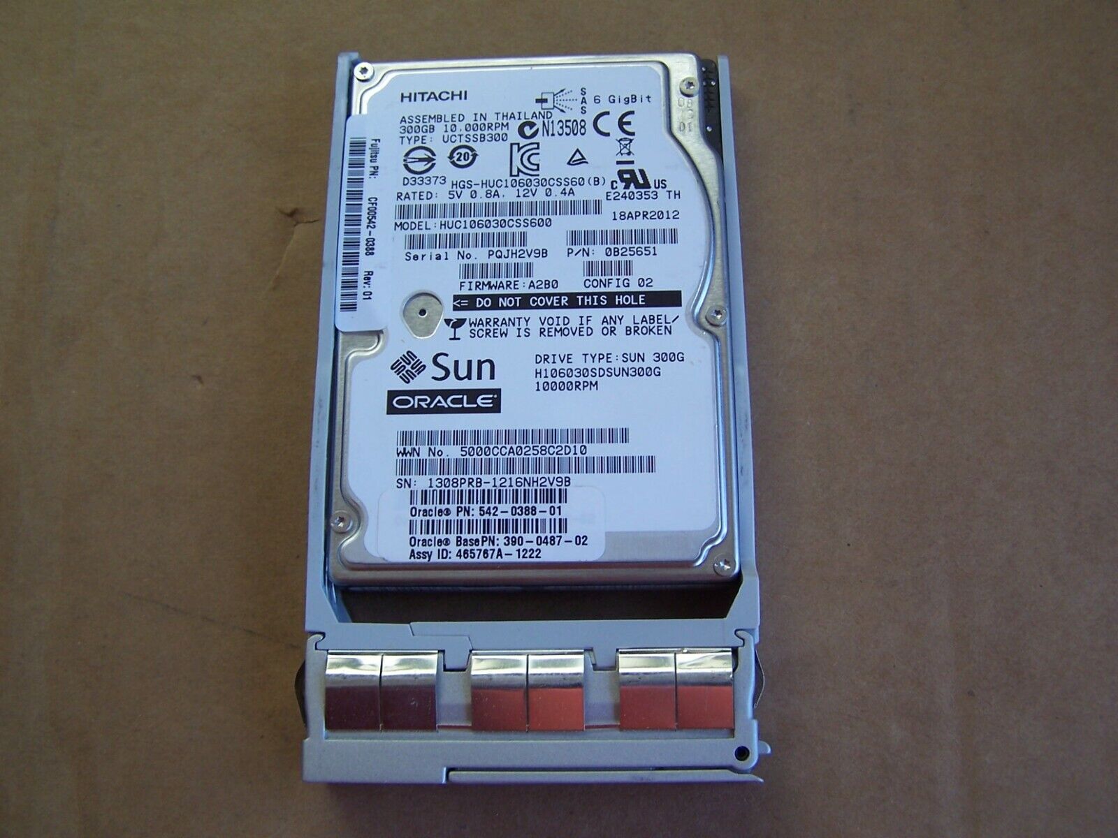Sun Oracle 542-0388-01 390-0487 300GB 10K RPM SAS HDD Hitachi Huc106030css600