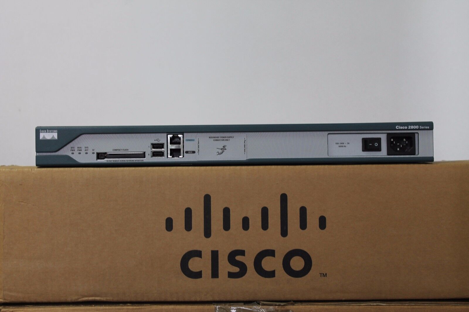 Cisco 2811 Router  IOS 15.1(3)T CME 8.5 CCENT CCNA CCVP CCIE CCSP LAB 512d/256f