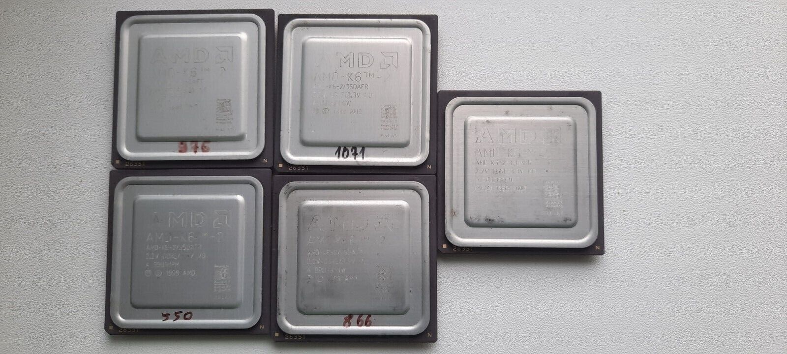 AMD K6-2 266 300 333 350 400 450 475 500 550 classic AMD K6-2 Vintage CPU, GOLD