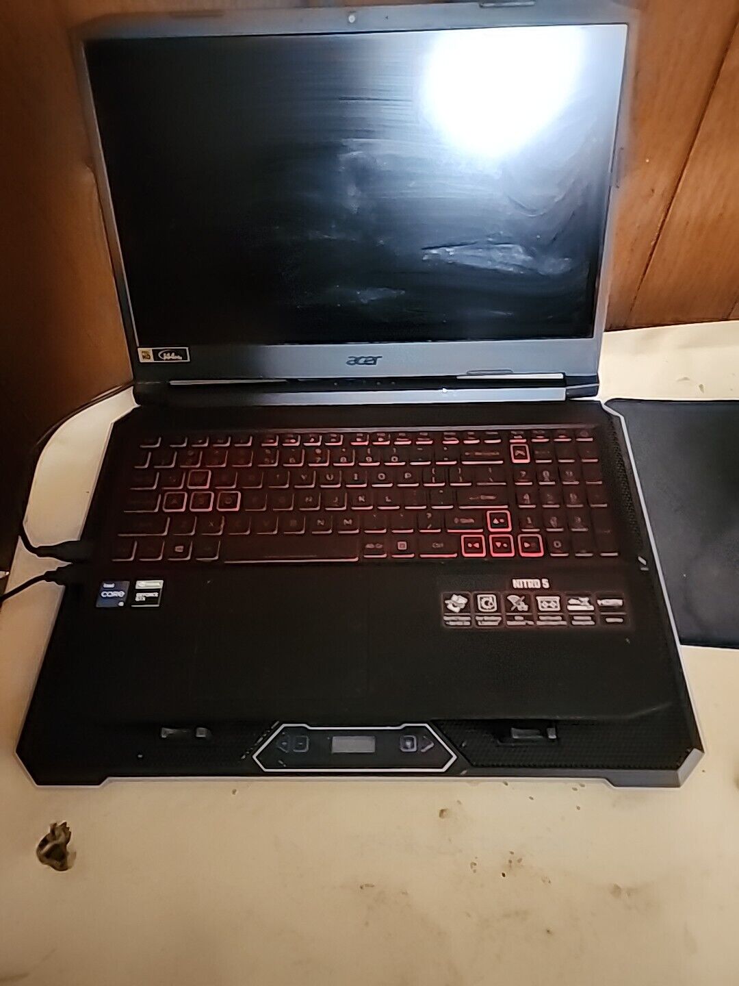 acer nitro 5 gaming laptop And Cooling Pad