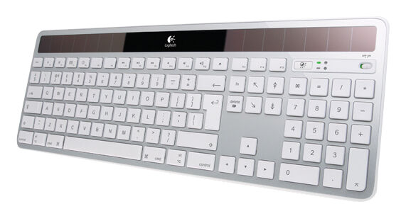 Logitech K750  Wireless Keyboard for Mac OS - Silver