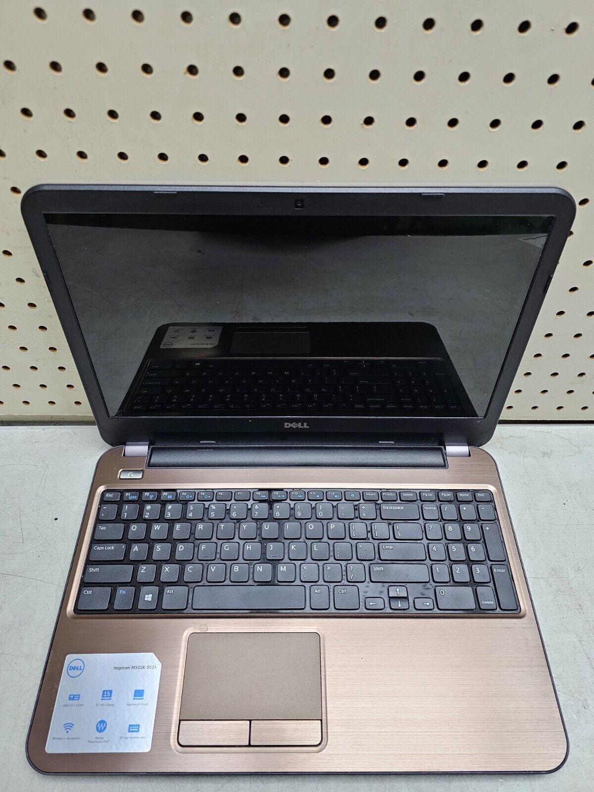 Dell Inspiron M531r-5535 Laptop - AMD A10-5745m - 8GB RAM - 1TB HDD - Windows 10