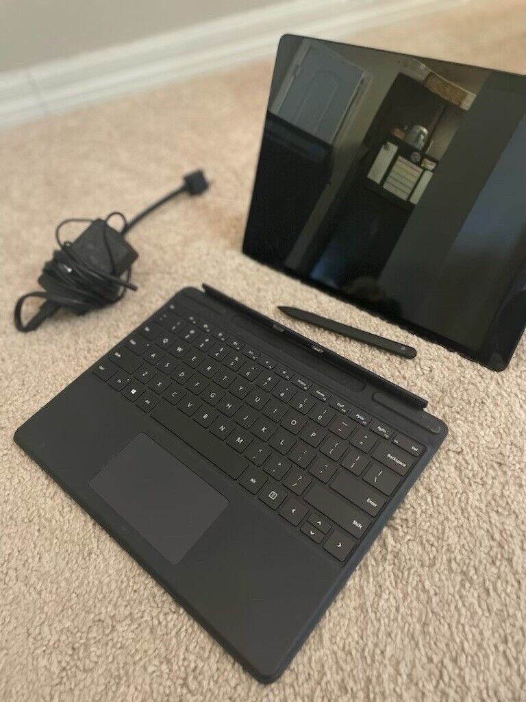 Microsoft Surface x With Surface Pen And Keyboard Cover