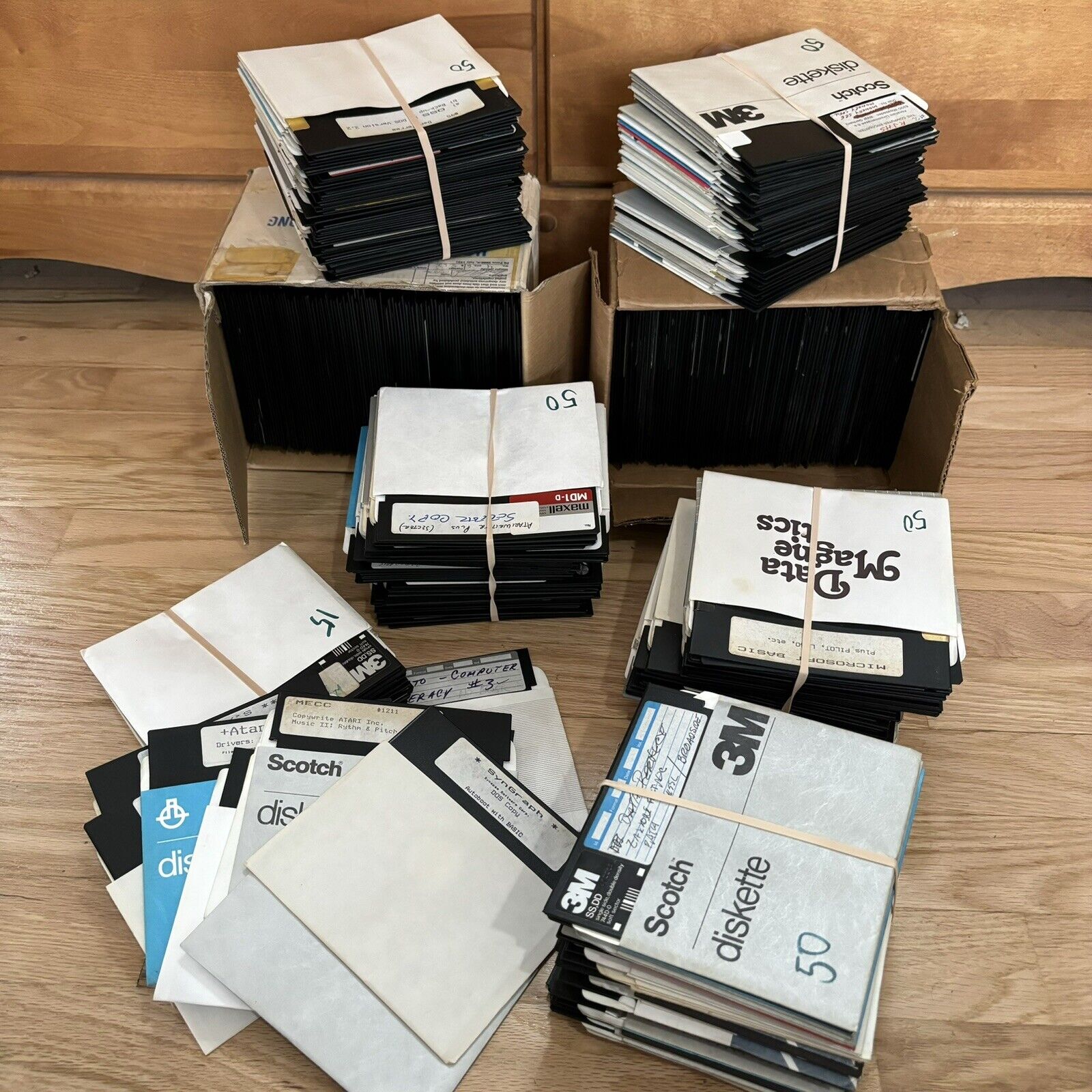 USED Vintage Lot of 465+ 5.25 Floppy Disks 400 800 800XL - Sold As Blank