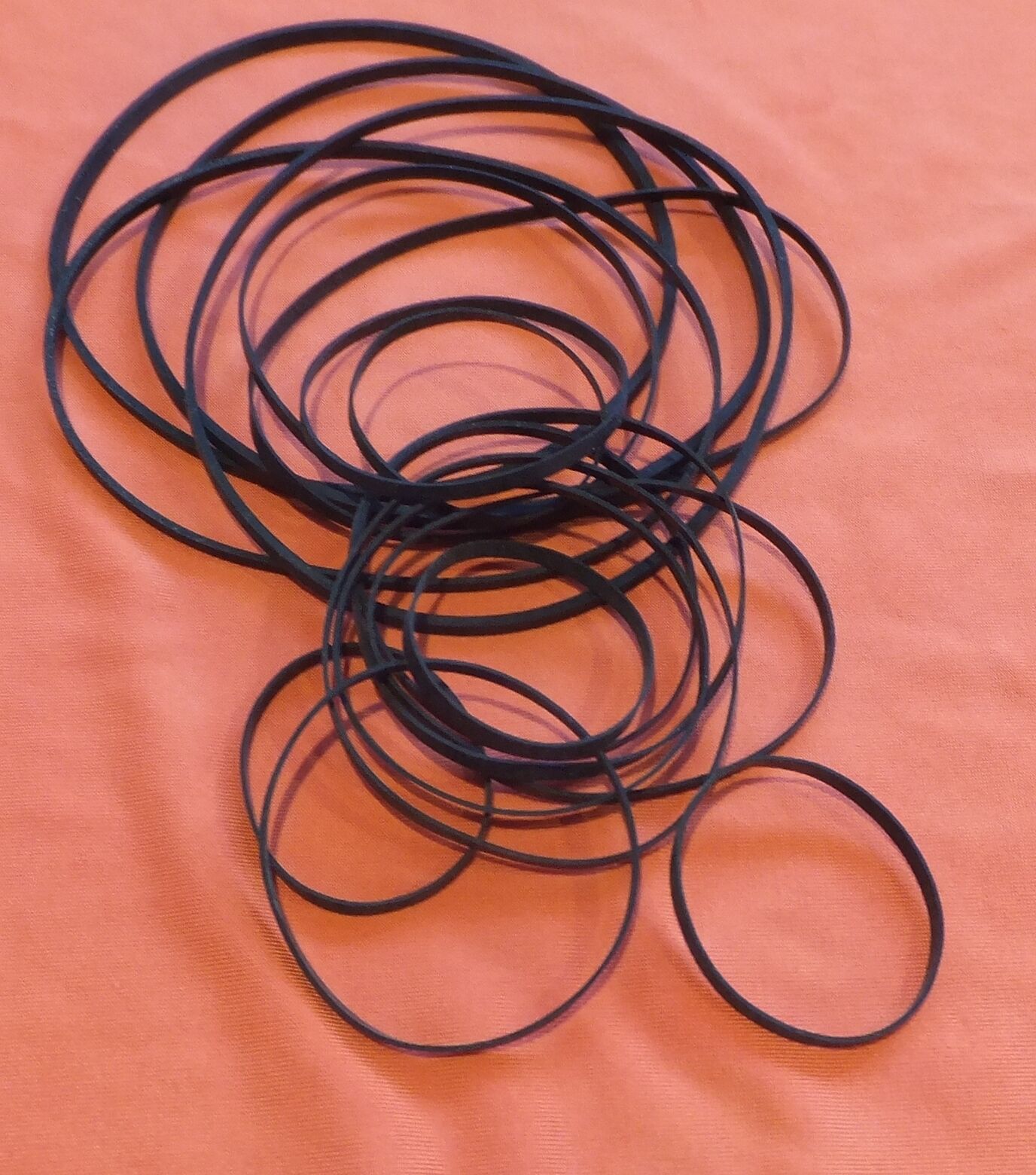Set of 20 Flat Section Rubber Belts for Floppy Drives. 28-94mm. Diam. x 2mm.Wide
