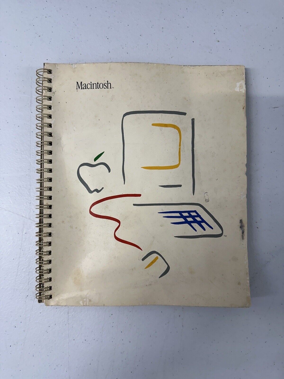 Vintage 1984 Macintosh Owner's Manual  030-0687-A