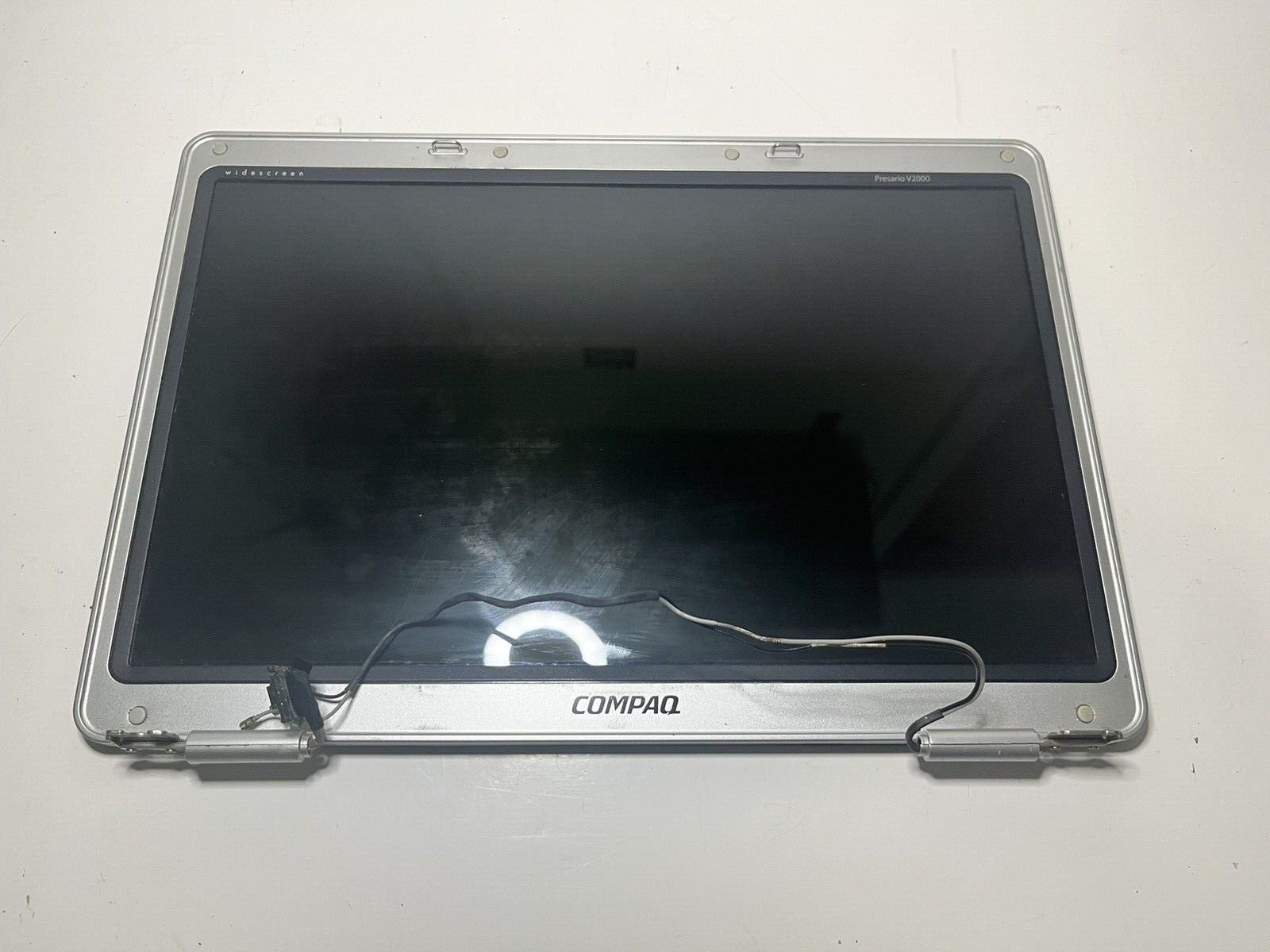 Compaq Presario V2000 Complete Assembly Bezel Top Cover Case Hinges LCD Screen