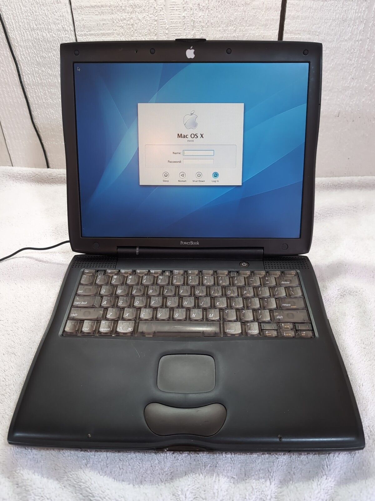 TESTED Apple Macintosh Powerbook M7572 Black Laptop 400MHz 64MB RAM 6GB HD WORKS