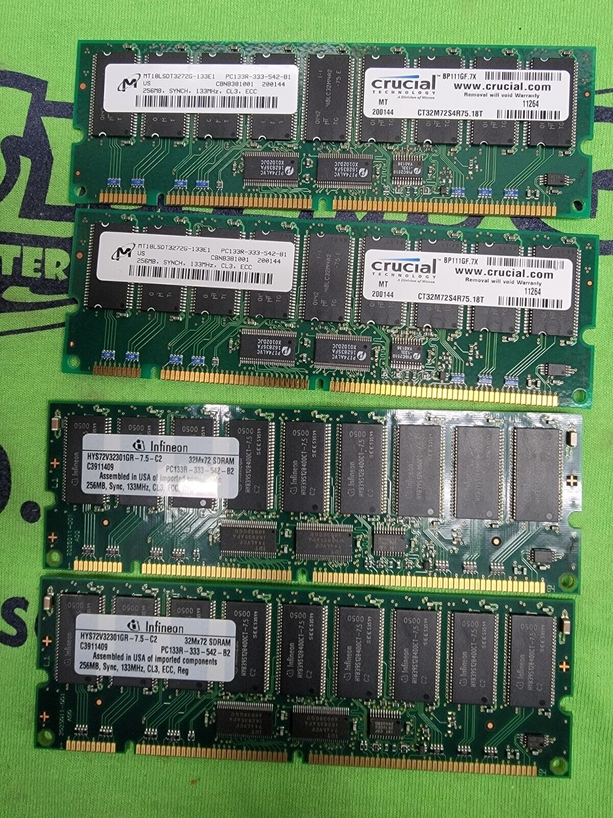 LOT OF FOUR (4) 256MB, SYNCH, 133MHZ, CL3, ECC - Total 1GB - SERVER RAM
