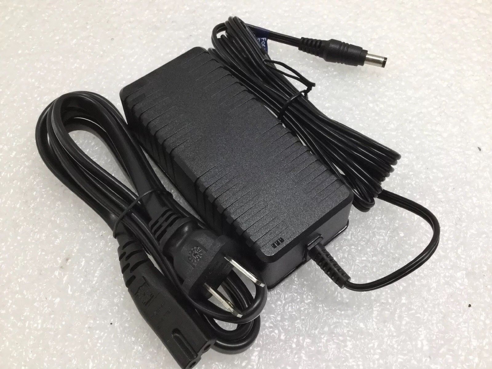 5V 4A Power Supply 20W AC Adapter Switching Charger Input 100-240 2.1mm x 5.5mm