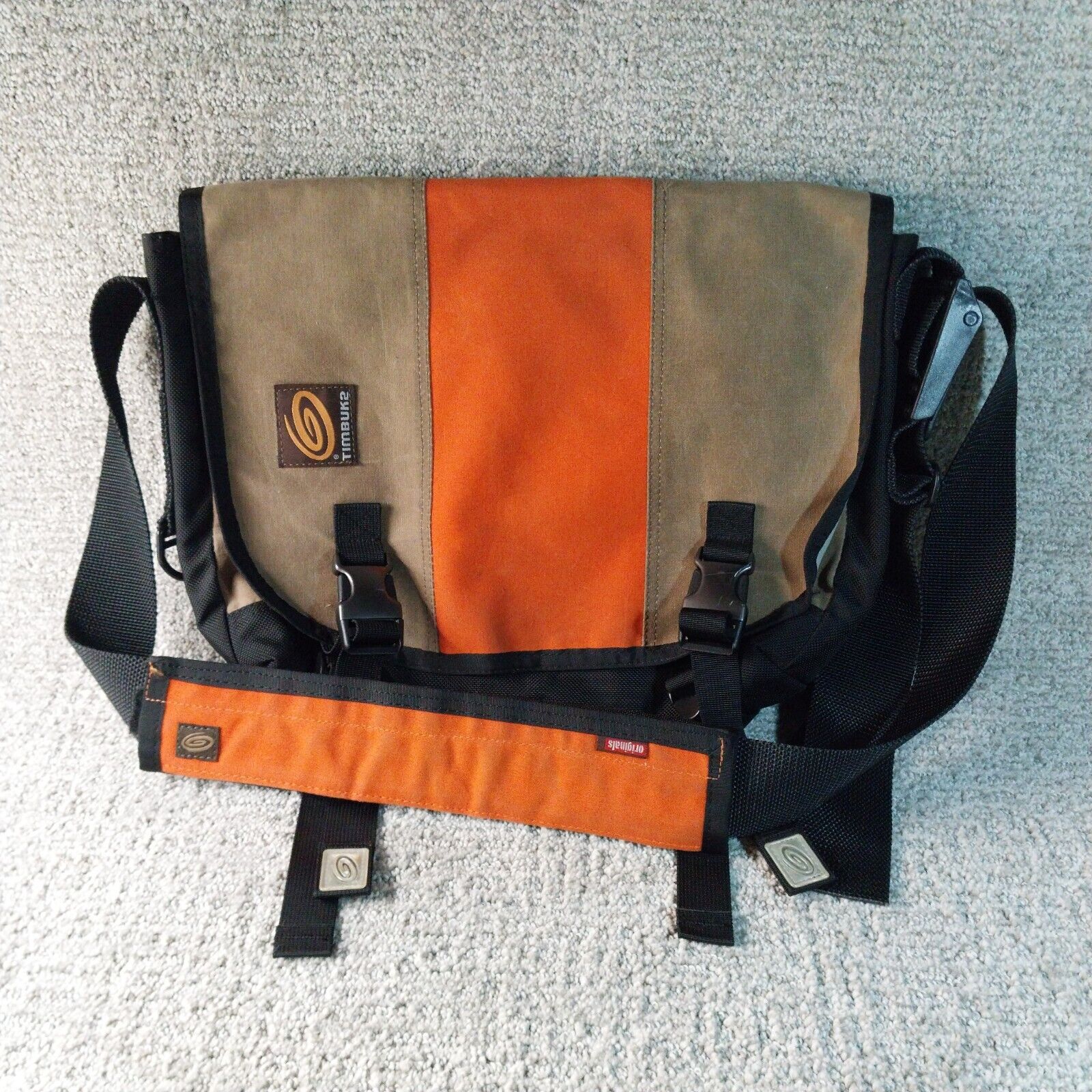 TIMBUK2 Classic Messenger Bag Tan/Orange. Device/Laptop Bag. Waxed Canvas.