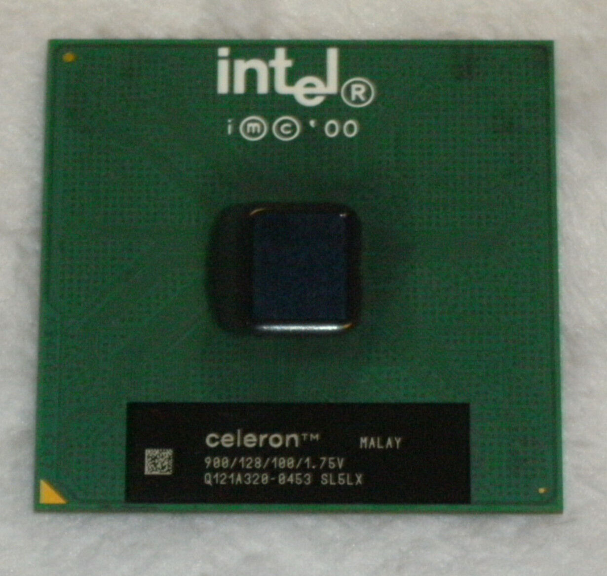 Intel Celeron 900 MHz Socket 370 Processor SL5WA