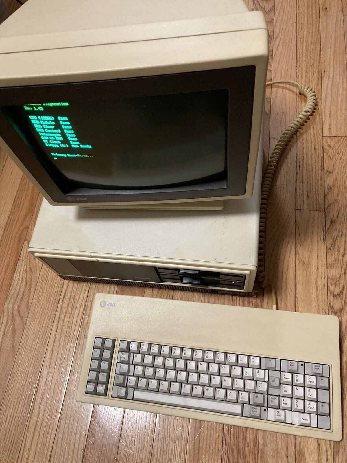 Vintage AT&T PC 6300 Computer & Monitor Powers On with Keyboard Retro As Is