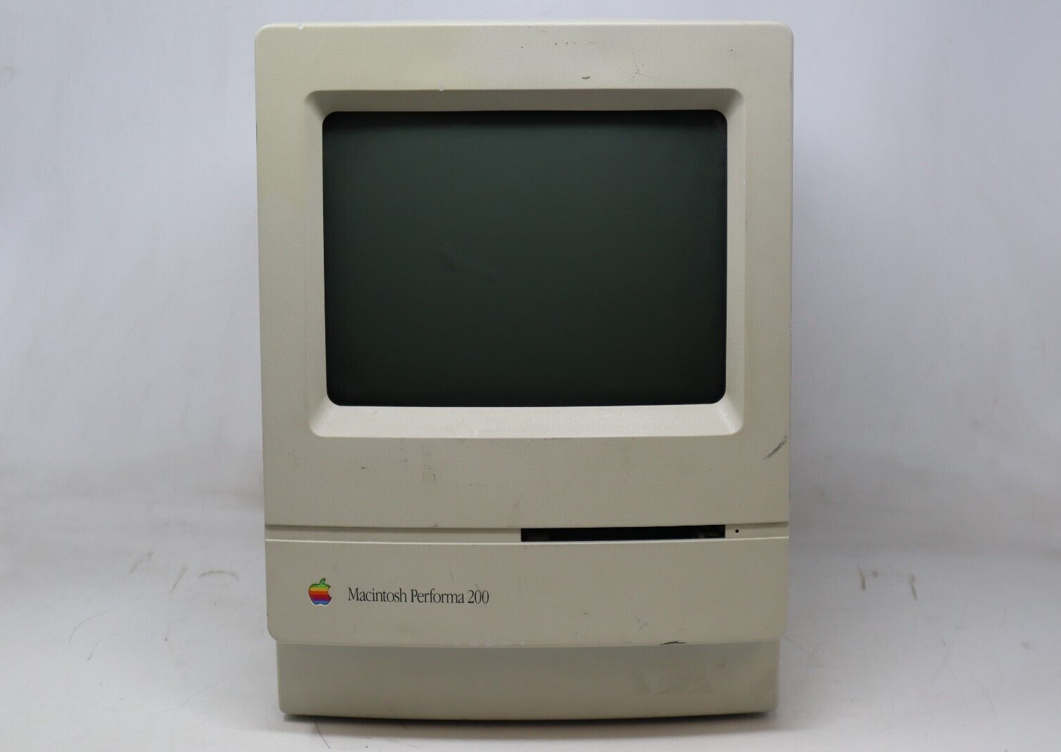 Apple | Macintosh Performa 200 | Vintage Personal Computer | Beige Casing