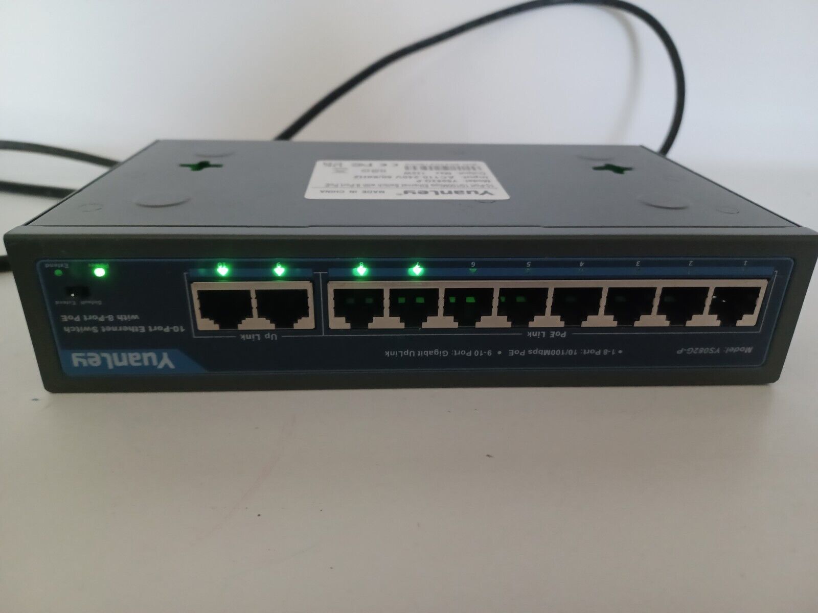 YuanLey YS082G-P Gray 1000Mbps 10-Port Ethernet Network Switch.