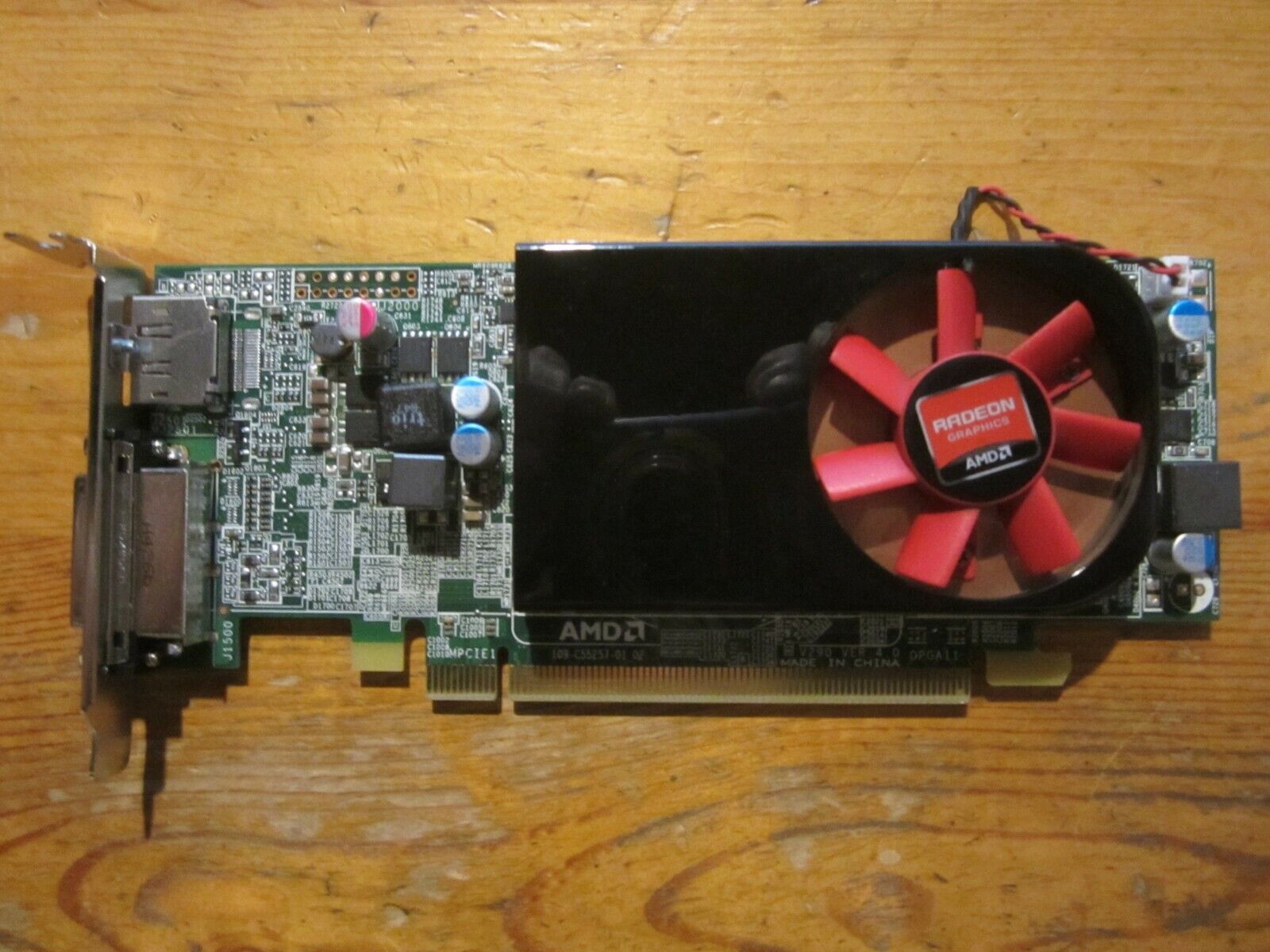 AMD ATI Radeon R7 250 2GB DDR3 LOW PROFILE Video Card Dell FDT1K *COMBINED SHIP*