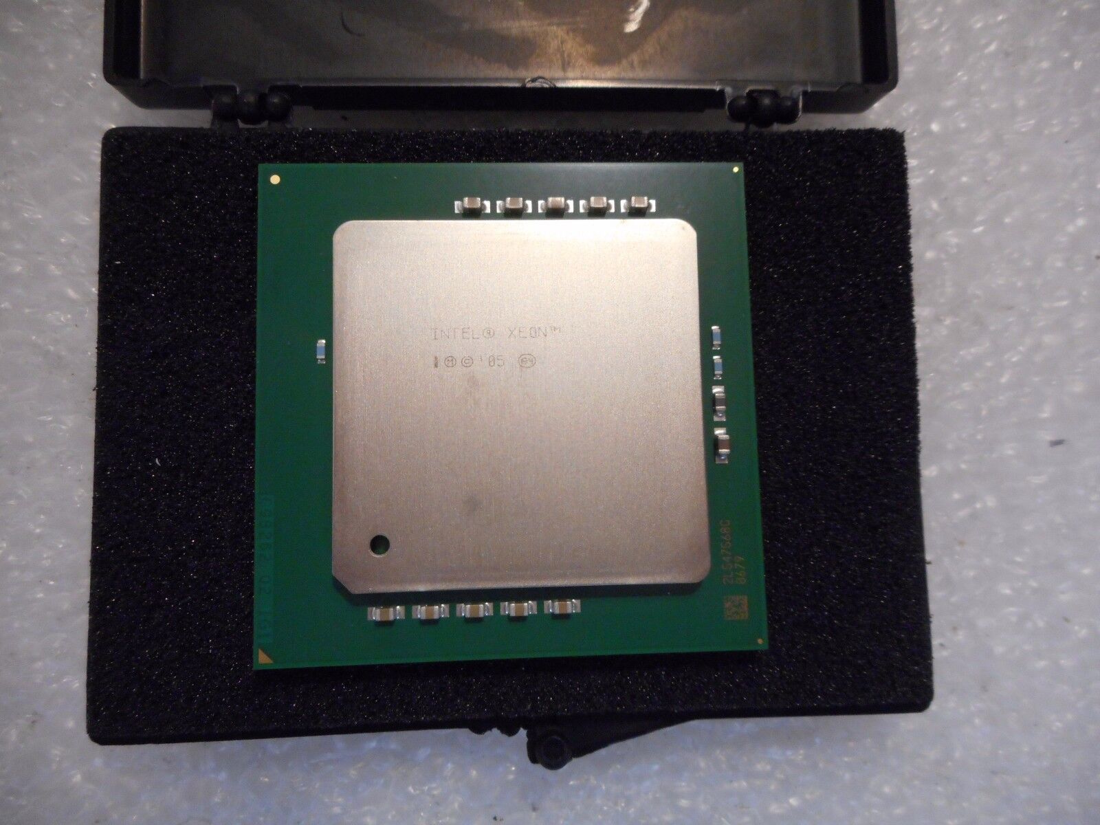 NEW Intel.Processor Xeon Dual-Core 2.80GHz\4M Bus Speed 800 MHz Socket 60 SL8MA