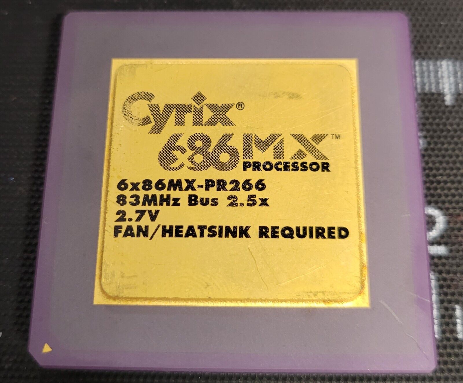 Rare Vintage Cyrix 6x86MX-PR266 Gold Top CPU