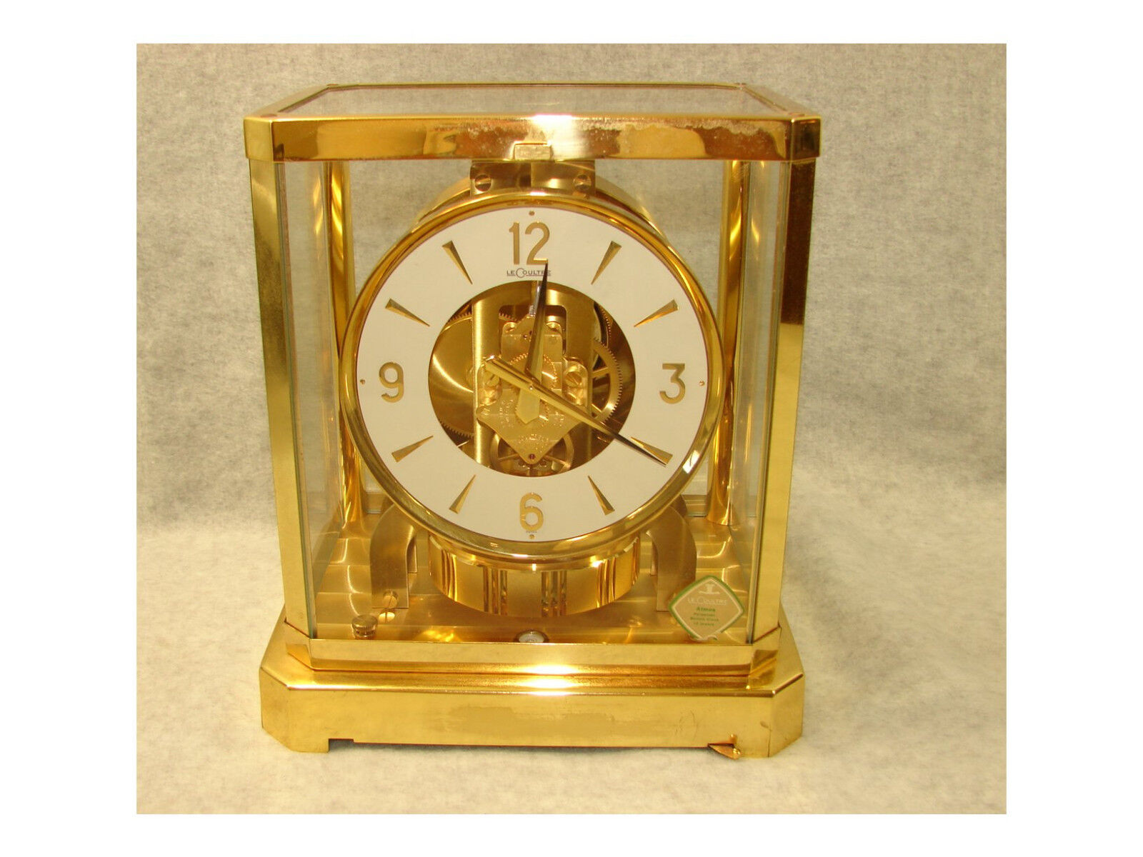 ATMOS MANTEL CLOCK SWISS LE COULTRE 15 JEWEL PERPETUAL MOTION 528-8