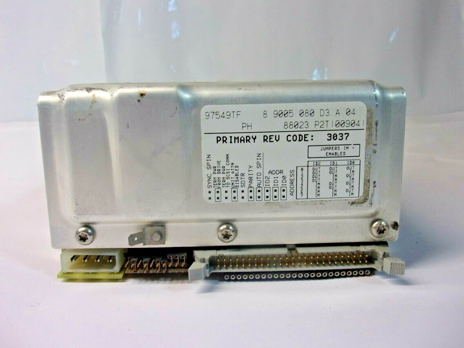 97549TF HP 1GB Fast SCSI 50-Pin 5.25-inch Internal Hard Drive