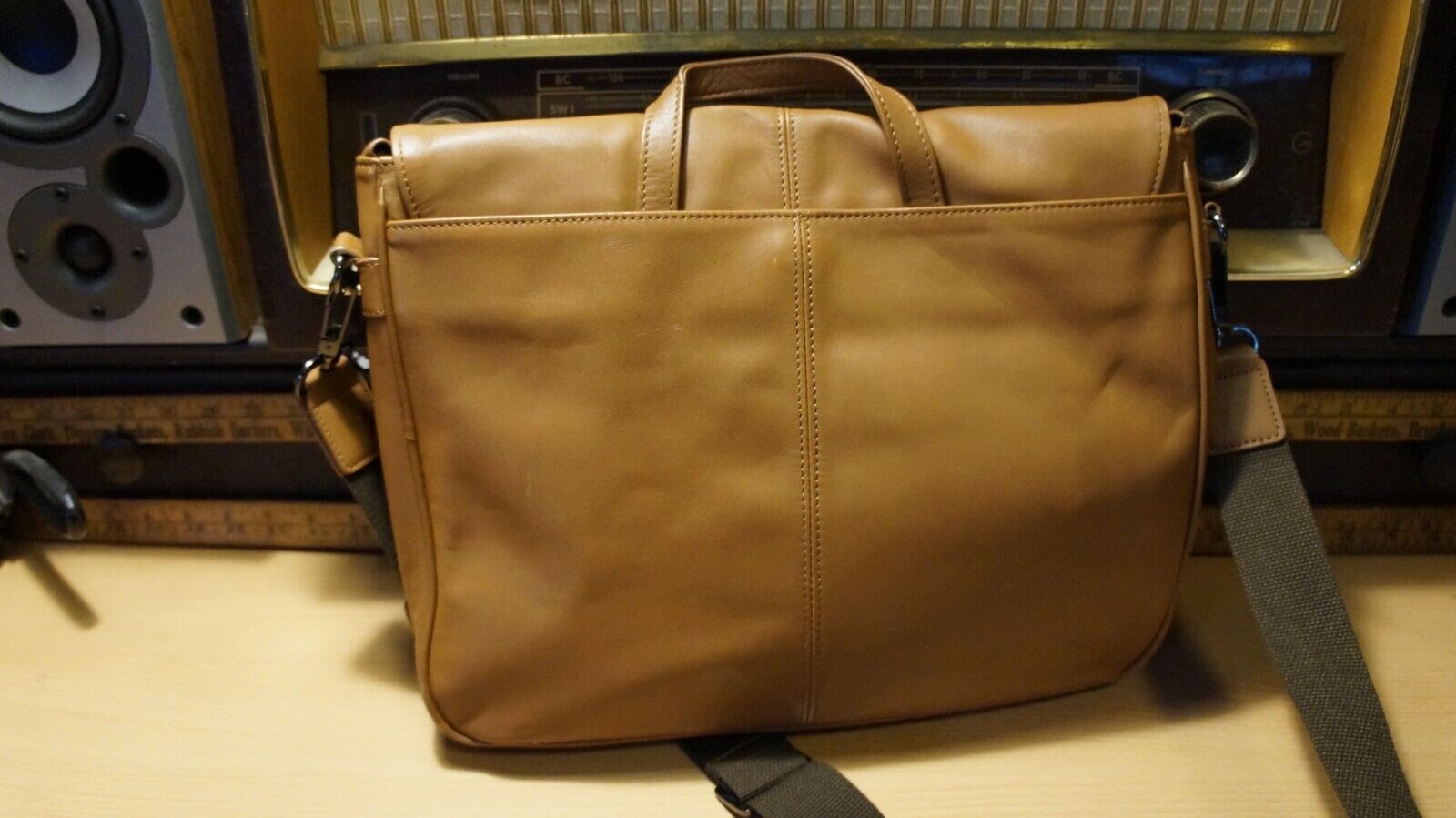 BEAUTIFUL, Kira Messenger Bag, Tan Leather 13.5\
