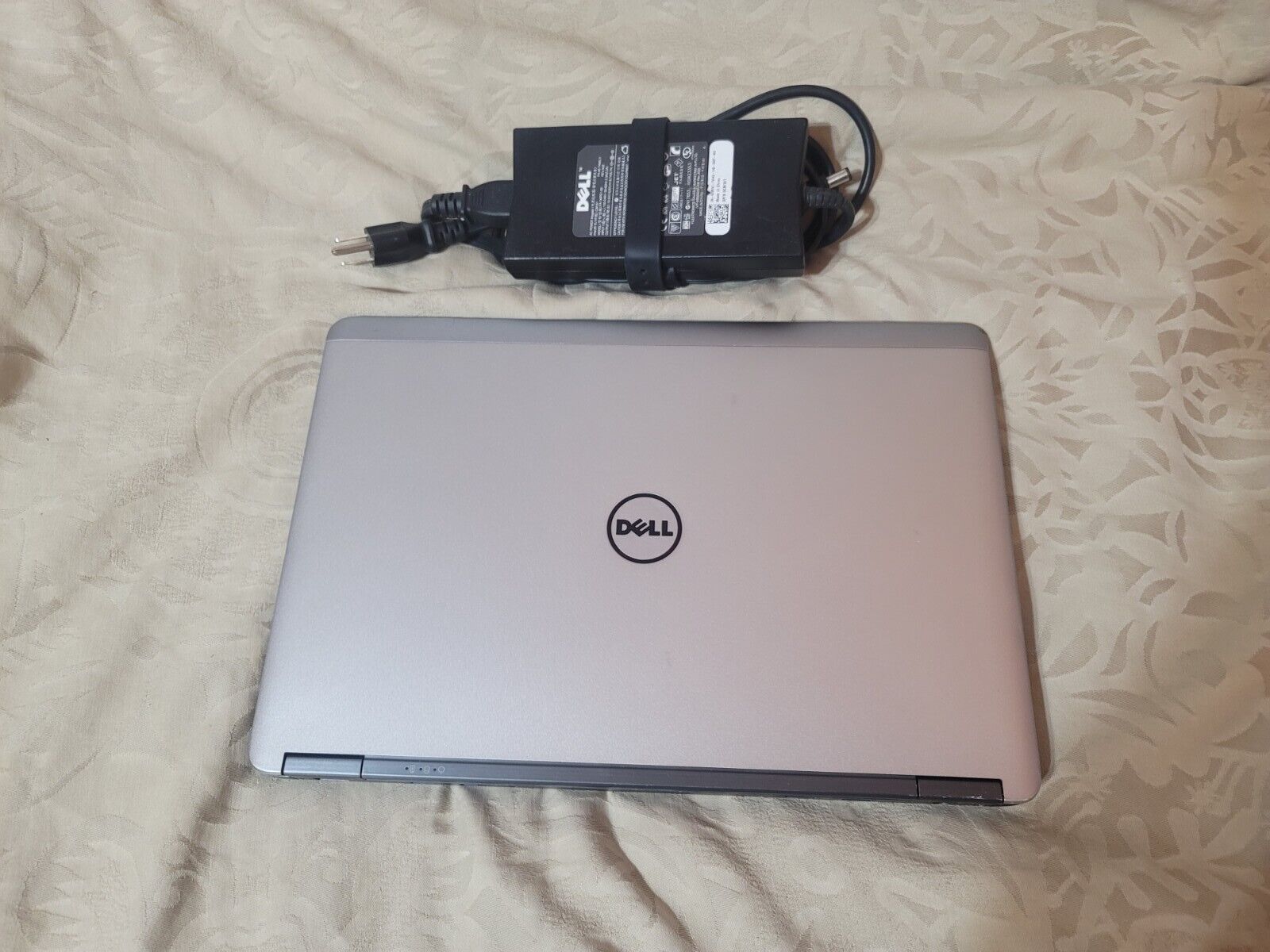 Dell Latitude E7440 Laptop - Windows 10 Pre-Activated w/ Charger