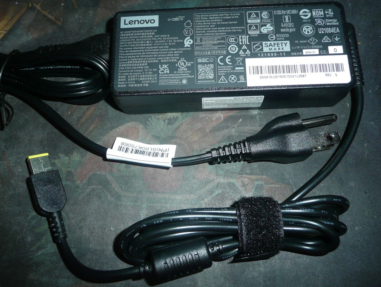 NEW Genuine Lenovo 90W ADP-90XD AC Adapter Laptop Charger 20V 4.5A -Square Tip