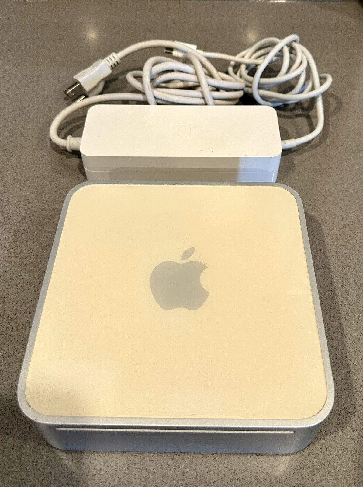 Apple Mac Mini G4 A1103 1.25GHZ 1GB RAM 40GB HD with Power Adapter and Mac OS X