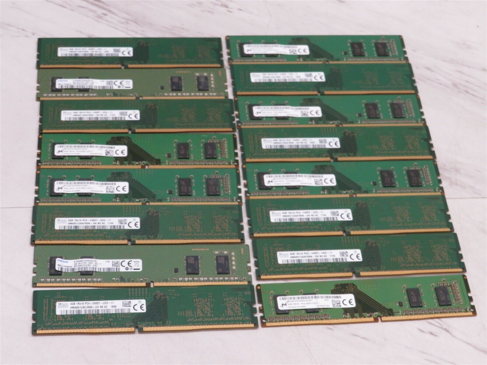 LOT OF 16 Assorted Brands 4GB PC4-2400T-UC0 Desktop RAM Memory