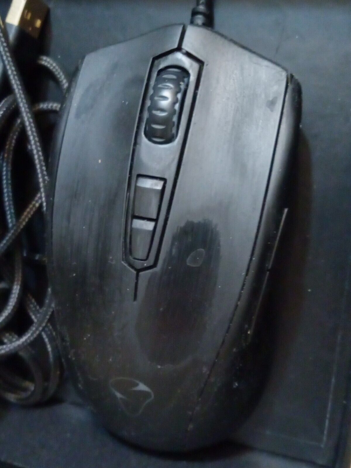 Used Mionix Avior 8200 Gaming Computer Mouse -HEAVILY USED- Worn Grip- Wired