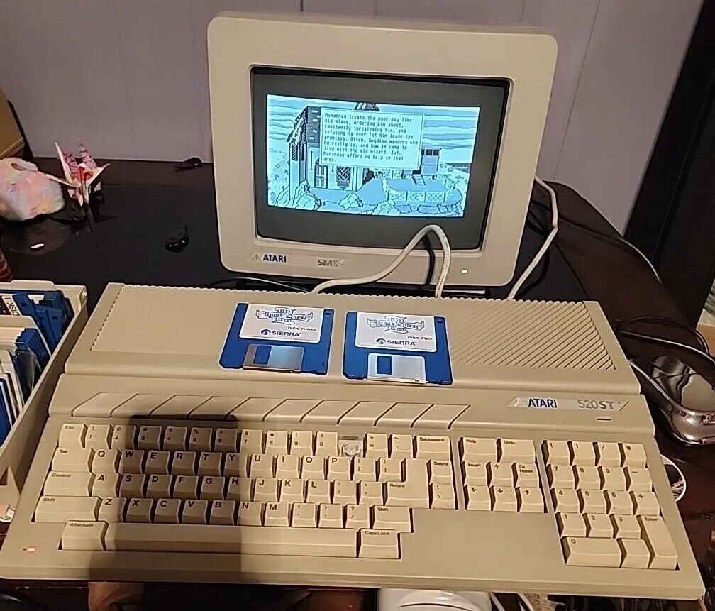 Atari 520STFM Computer - Tested Working  /  Sm124 Monitor 