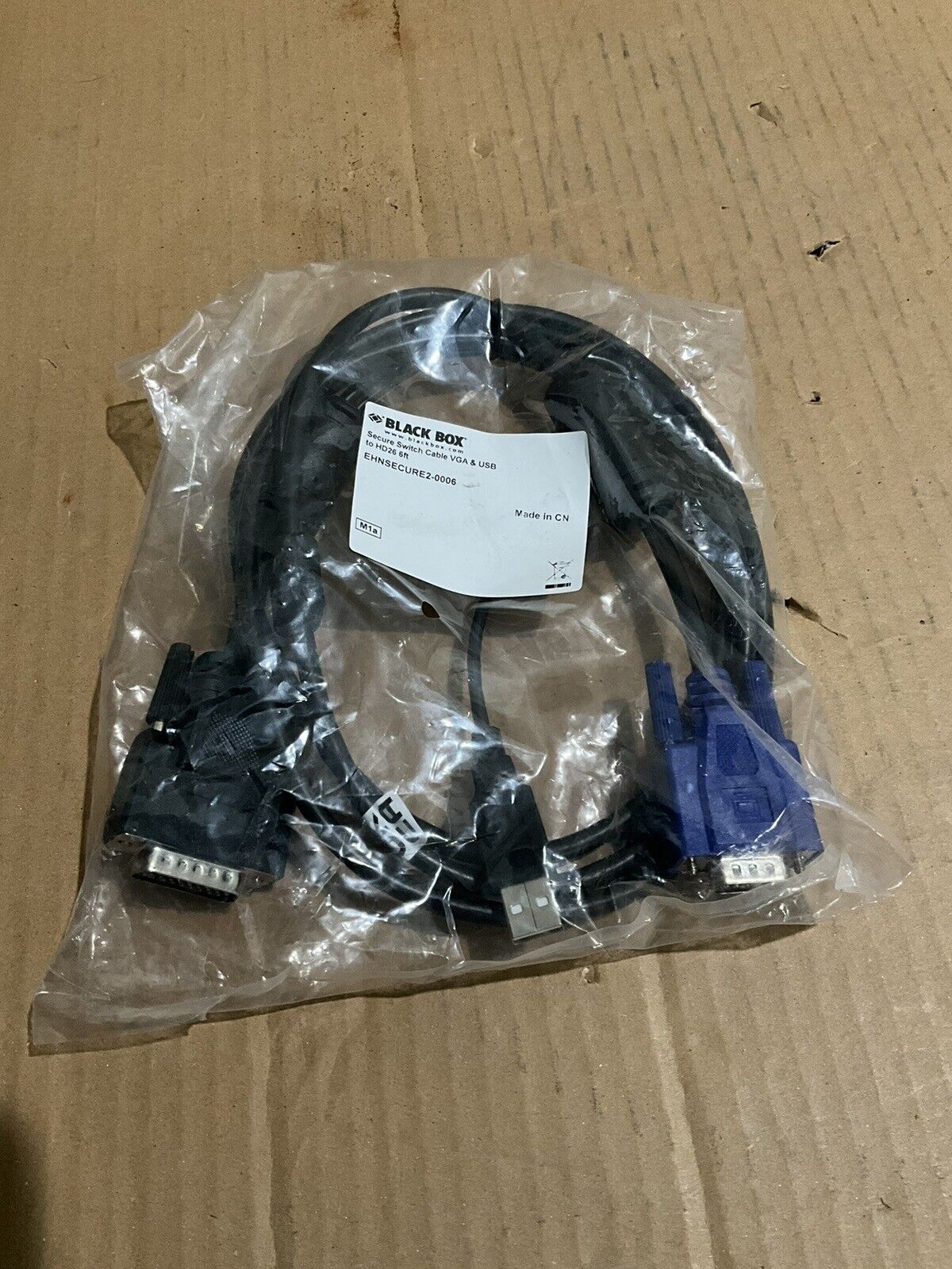 NEW BLACK BOX SECURE SWITCH CABLE VGA & USB TO HD26 6FT 