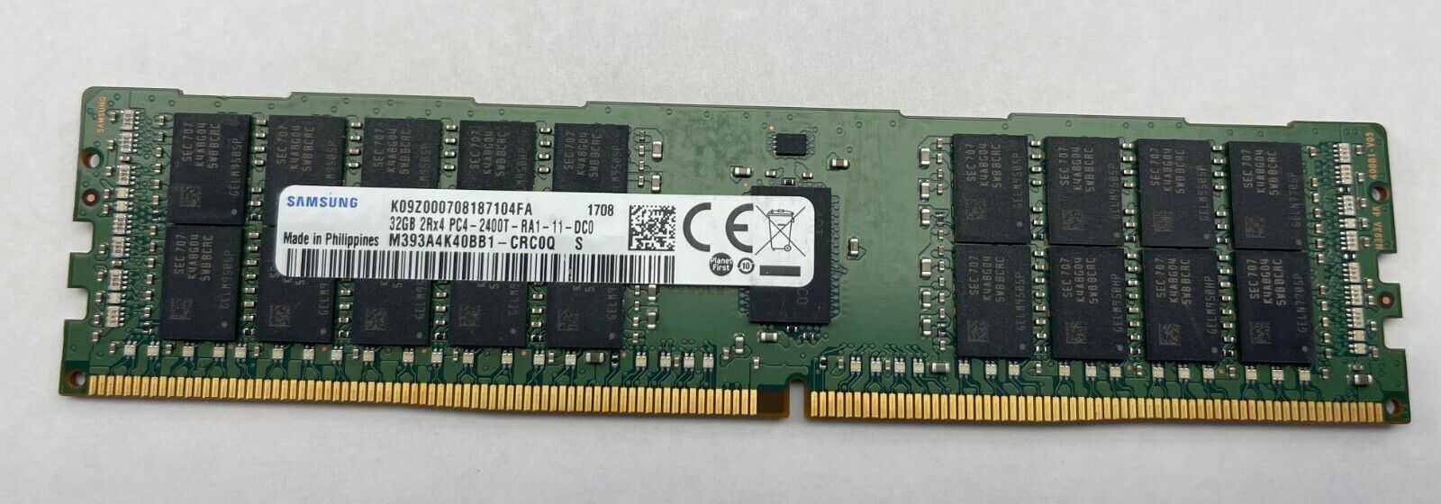 SAMSUNG 32GB (1x32GB) 2RX4 PC4-2400T-RA1 DDR4 SERVER MEMORY M393A4K40BB1-CRC0Q