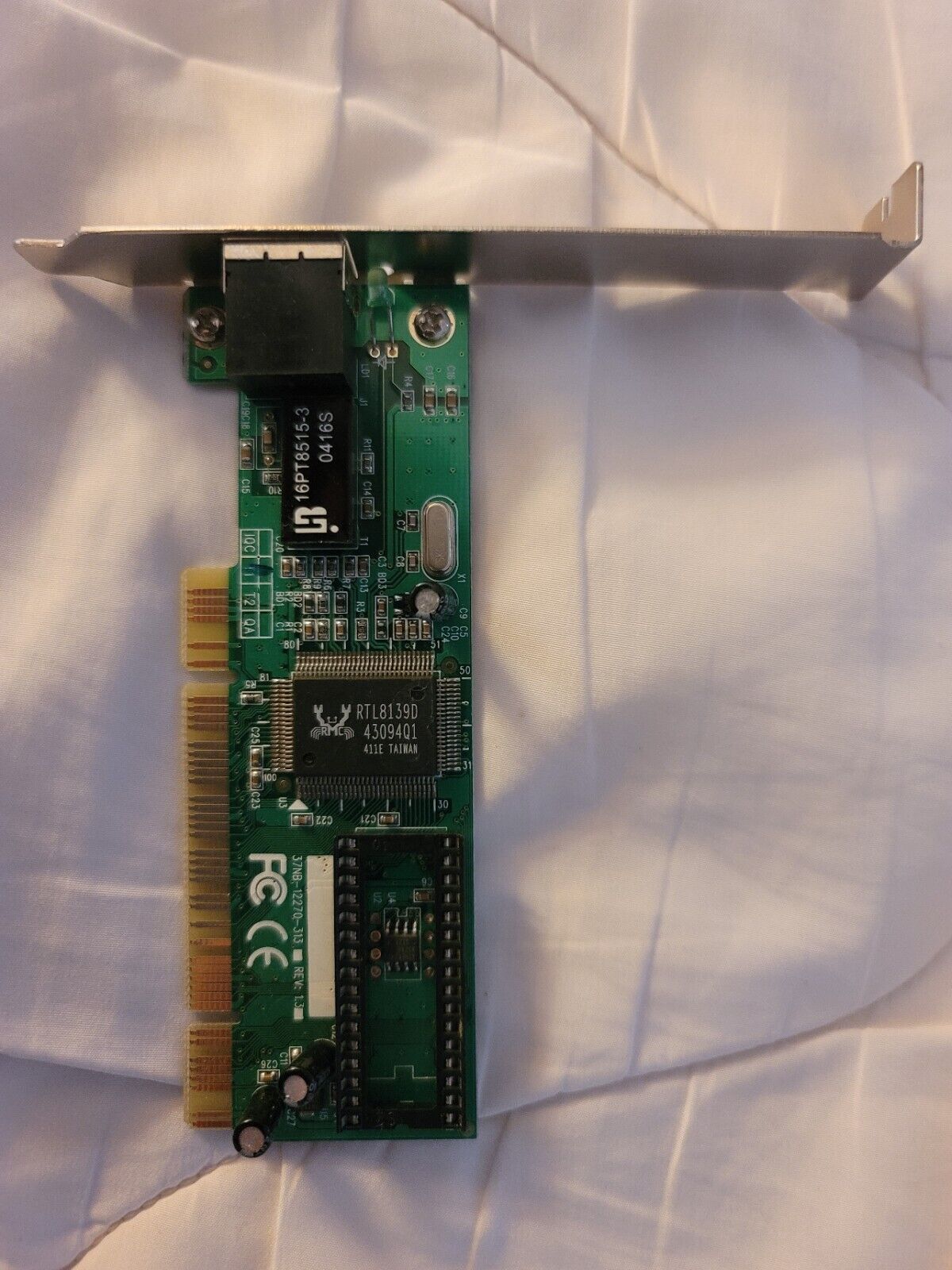Realtek RTL8139D 10/100Mbps PCI Fast Ethernet Adapter